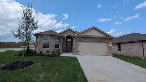 1001 TRACTION Trail Cleburne TX 76031