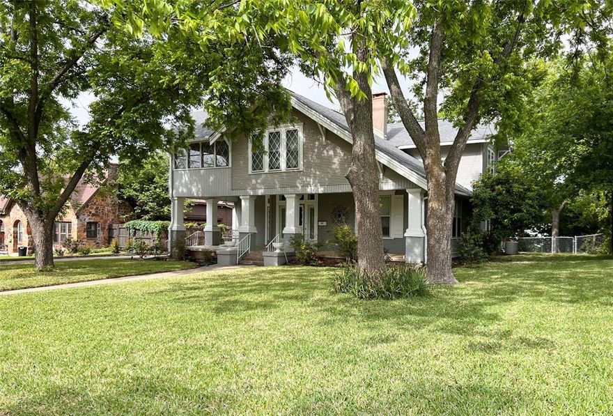 This home has been cherished by the same family since it was built in 1911! Step inside & get a rare glimpse into the past, beautifully preserved. A stunning staircase leads to 3 large bedrooms, 2 bathrooms, living space & a sunroom! Downstairs you'll find 2 bedrooms, 2 bathrooms, kitchen, formal dining & living room. Additional features include original pine floors, butler's pantry with swinging door, built in china cabinet, 2 fireplaces, built in bookcases & a clawfoot tub. A spacious covered front porch & rear deck create a great outdoor living space! Additionally, there is a detached 2 car garage, fenced back yard, lush St. Augustine grass, mature trees & a sprinkler system. All set on a lovely street!
