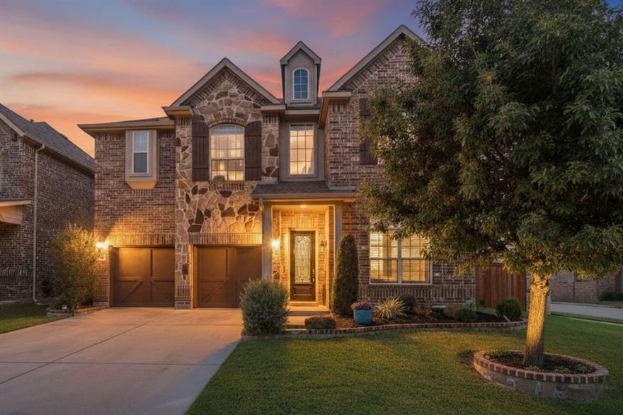 Welcome to your dream home in Steadman Farms, nestled within Keller ISD! This beautifully maintained 4-bedroom residence includes a nursery and an office, offering the perfect blend of functionality and style.
Step inside to discover an inviting open floor plan featuring a stunning kitchen that’s a chef's delight! Enjoy a large island with extra seating, a cozy eating area with a custom-built bench, and elegant granite countertops paired with stainless steel appliances, including a 36-inch gas cooktop.
The spacious family room, highlighted by a breathtaking floor-to-ceiling fireplace, flows seamlessly into the oversized master suite. This sanctuary boasts a comfortable seating area, dual sinks, and a luxurious garden tub with a separate shower.
Upstairs, entertain in style with an additional living area, game room, and a fantastic media room complete with an 11-foot bar area, sink, and fridge. Two generous bedrooms share a Jack and Jill bath, while the fourth bedroom features its own private bath. Don’t miss out on this exceptional home!