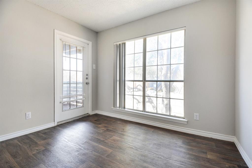 Meadows Condo - Residential