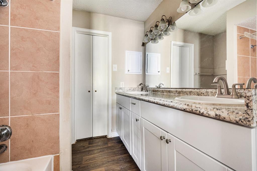 Meadows Condo - Residential