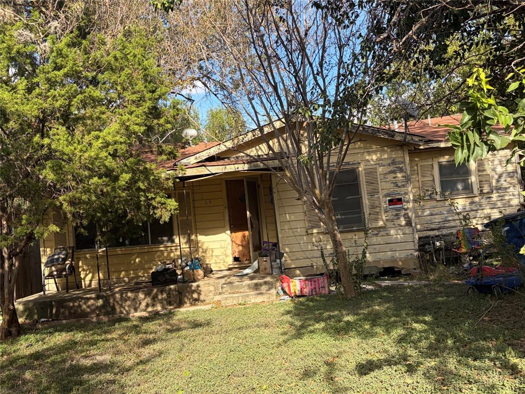 Photo of 206 Mcgaugh Avenue, New Braunfels, TX 78130 (MLS # 21420486)