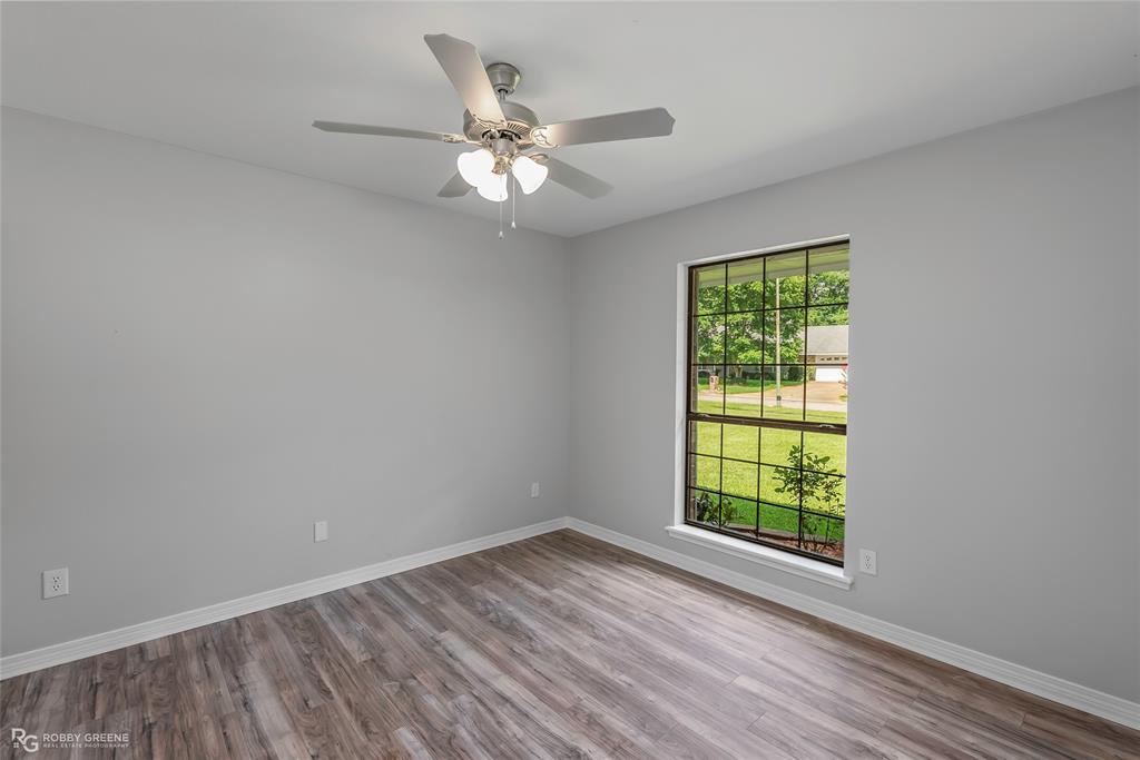 Shreveport, Louisiana 71129, United States, 3 Bedrooms Bedrooms, ,2 BathroomsBathrooms,Residential,Pending,160821