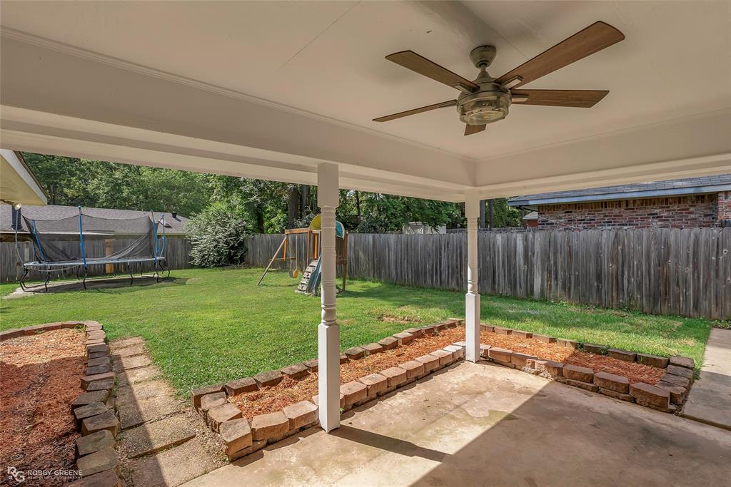 Shreveport, Louisiana 71129, United States, 3 Bedrooms Bedrooms, ,2 BathroomsBathrooms,Residential,Pending,160821