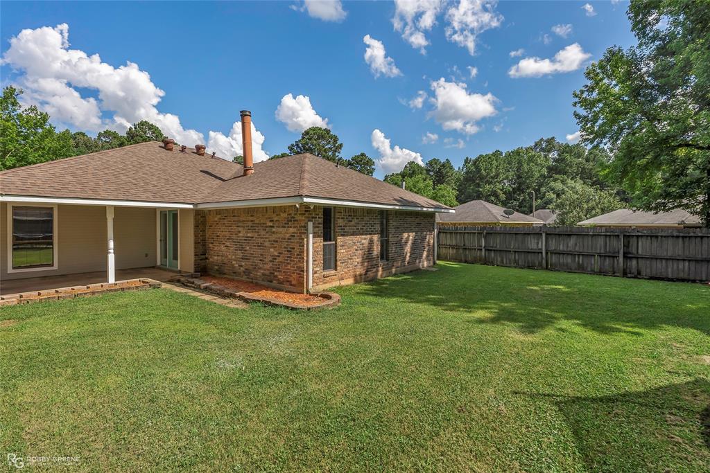 Shreveport, Louisiana 71129, United States, 3 Bedrooms Bedrooms, ,2 BathroomsBathrooms,Residential,Pending,160821