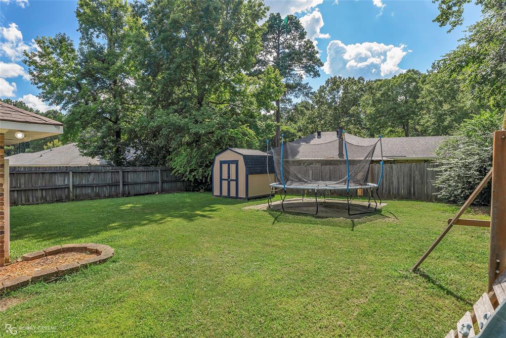 Shreveport, Louisiana 71129, United States, 3 Bedrooms Bedrooms, ,2 BathroomsBathrooms,Residential,Pending,160821