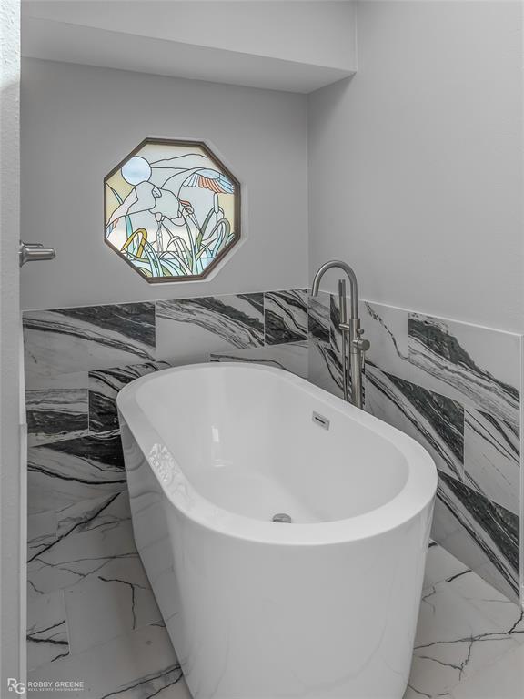 Shreveport, Louisiana 71129, United States, 3 Bedrooms Bedrooms, ,2 BathroomsBathrooms,Residential,Pending,160821