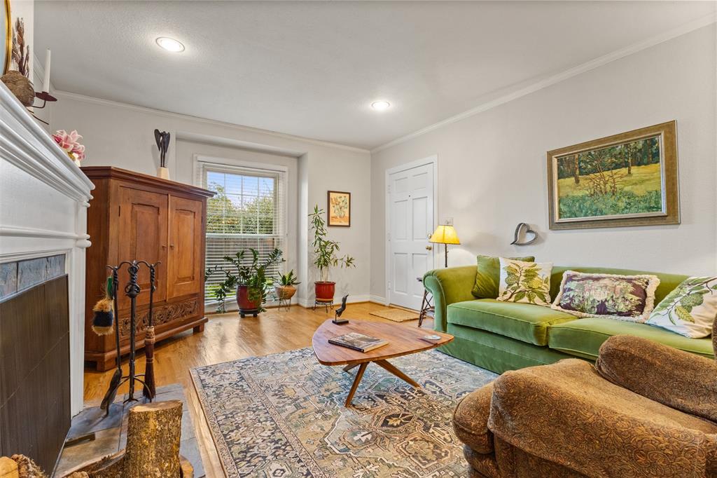 Lake Hlnds Add 2nd Sec - Residential Lease