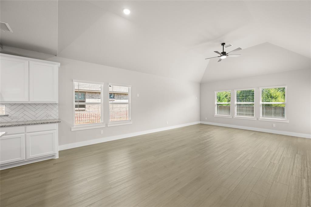 Oaks of North Grove - Residential