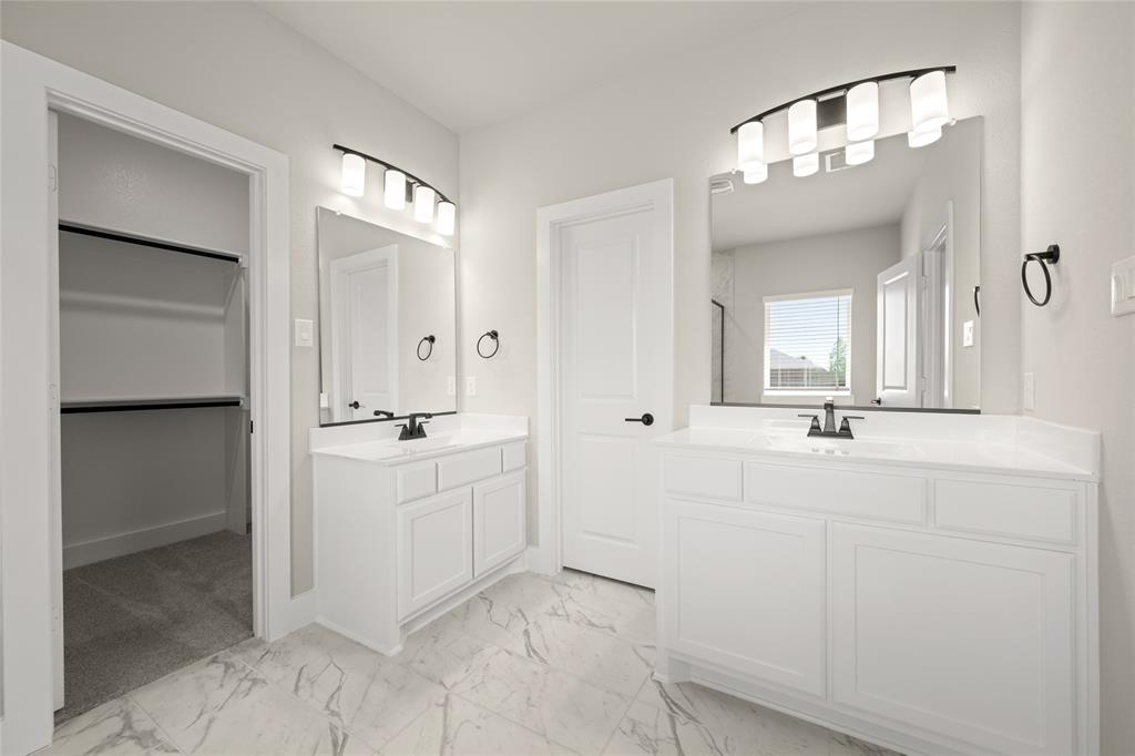 Oaks of North Grove - Residential