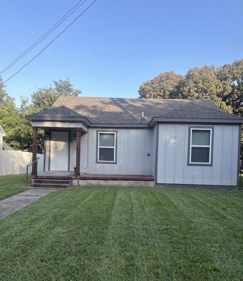 Photo of 2012 Park Avenue, Waco, TX 76706 (MLS # 21314789)