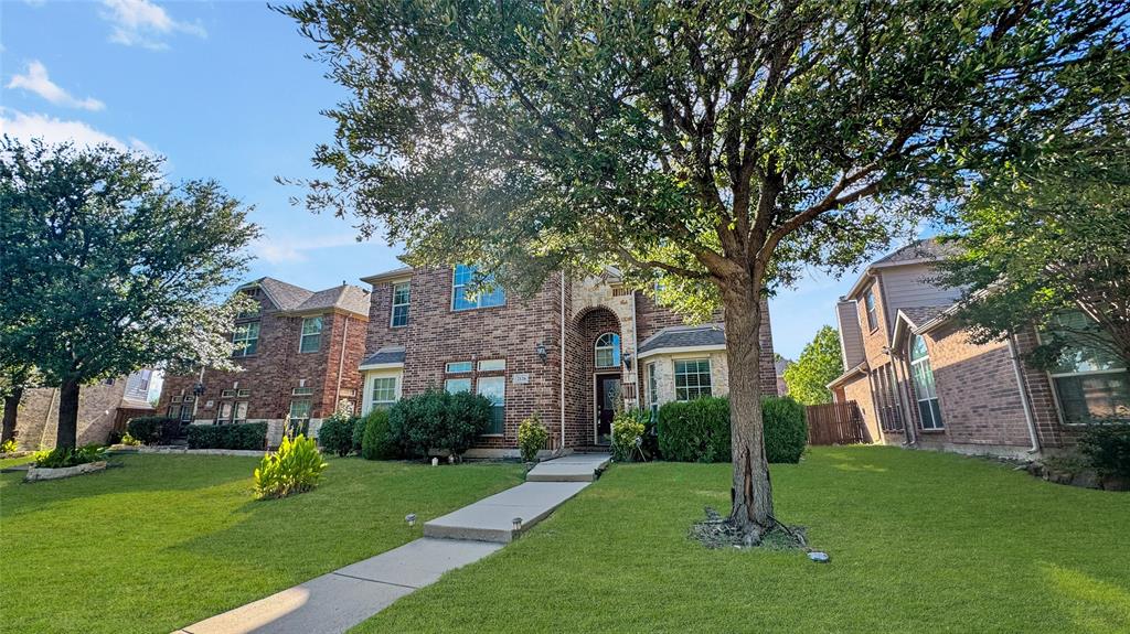 2126 Hunt Club Trail