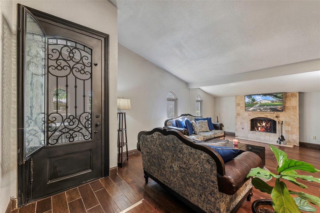5003 Green Oaks Drive