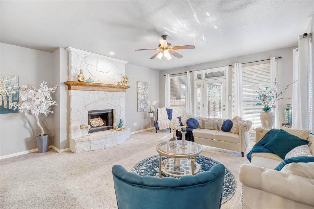 2220 Crestridge Drive