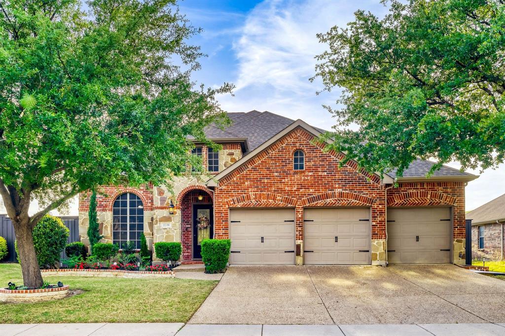 2220 Crestridge Drive