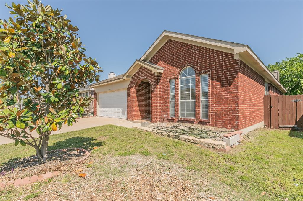4333 Park Creek Circle N