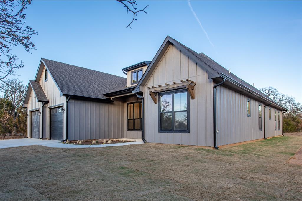 Melo Acres - Residential