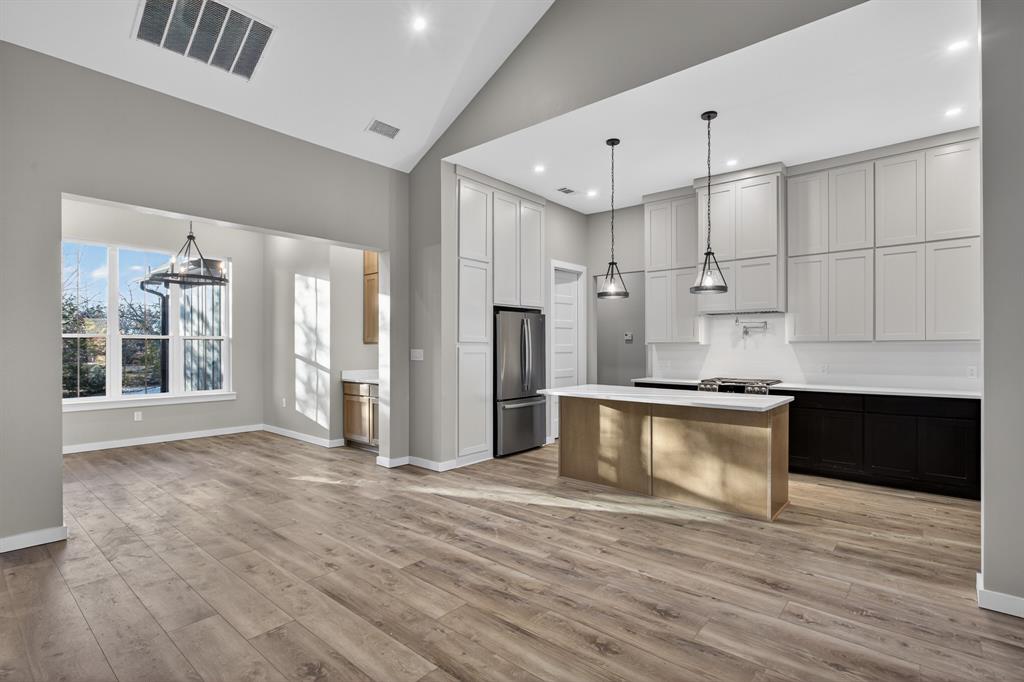 Melo Acres - Residential