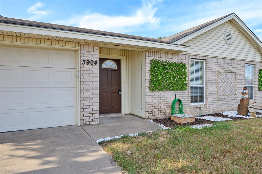 3904 Country Meadows Road