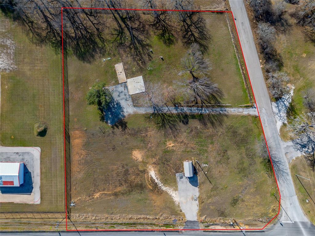 Chisholm Trade Add - Land