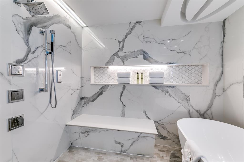 Atlantic Downtown - Residential Lease