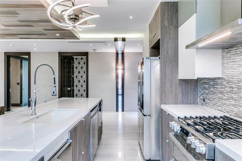 Tiny photo for 4005 Gaston Avenue #PH 2, Dallas, TX 75246 (MLS # 20921305)