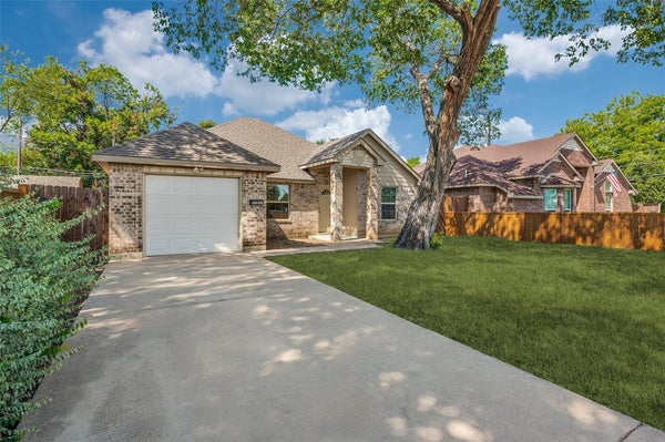 7221 DENTON DR, DALLAS, TX 75235 - Image 2cc4e1065db5324c59e1b44e8805864d/3708775462
