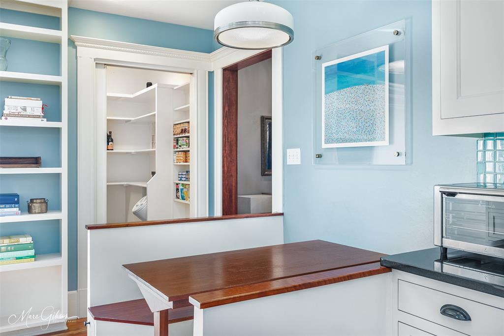 Shreveport, Louisiana 71104, United States, 4 Bedrooms Bedrooms, ,4 BathroomsBathrooms,Residential,Pending,20974