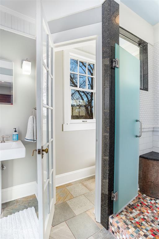 Shreveport, Louisiana 71104, United States, 4 Bedrooms Bedrooms, ,4 BathroomsBathrooms,Residential,Pending,20974