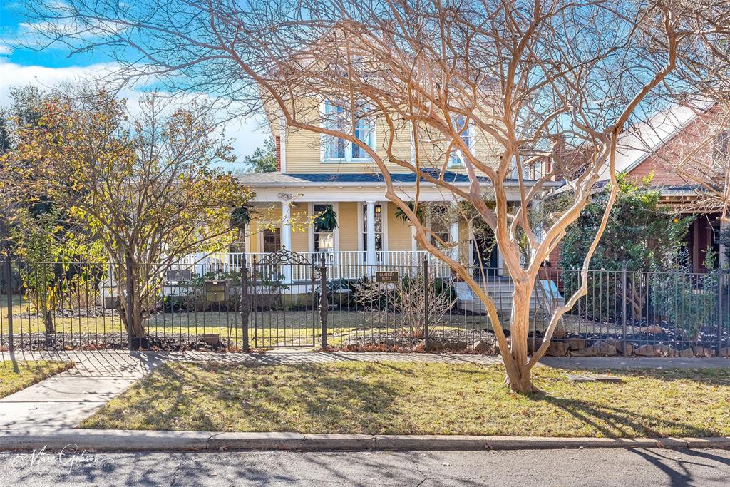 Shreveport, Louisiana 71104, United States, 4 Bedrooms Bedrooms, ,4 BathroomsBathrooms,Residential,Pending,20974