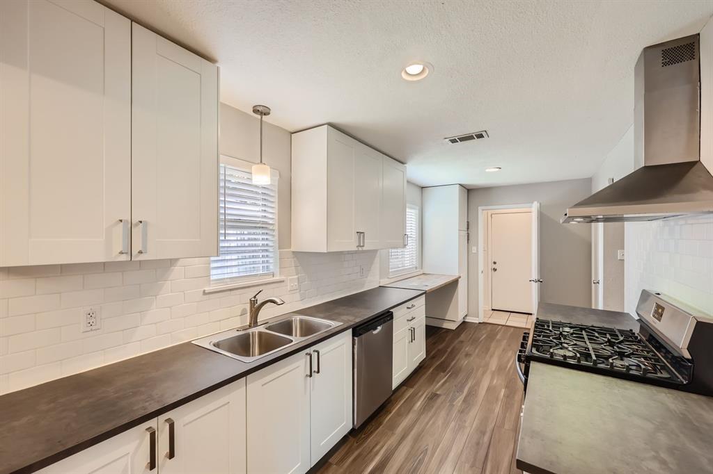 2309 Woodlawn Drive