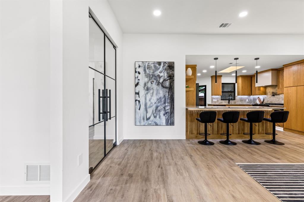 1112 Chesterton Drive