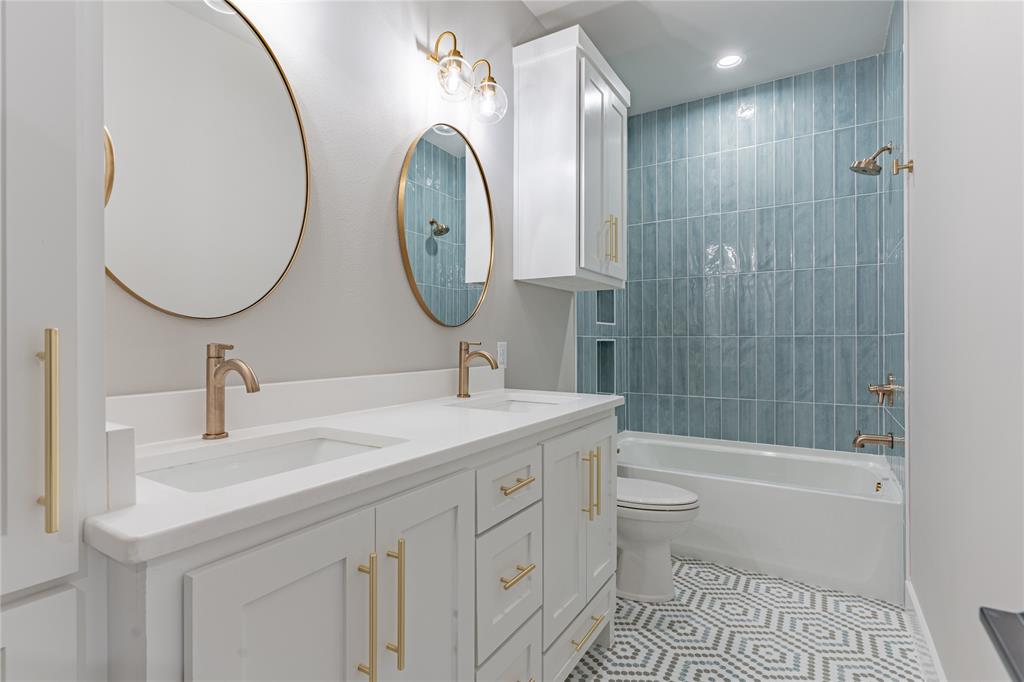 Paradise Bay - Residential