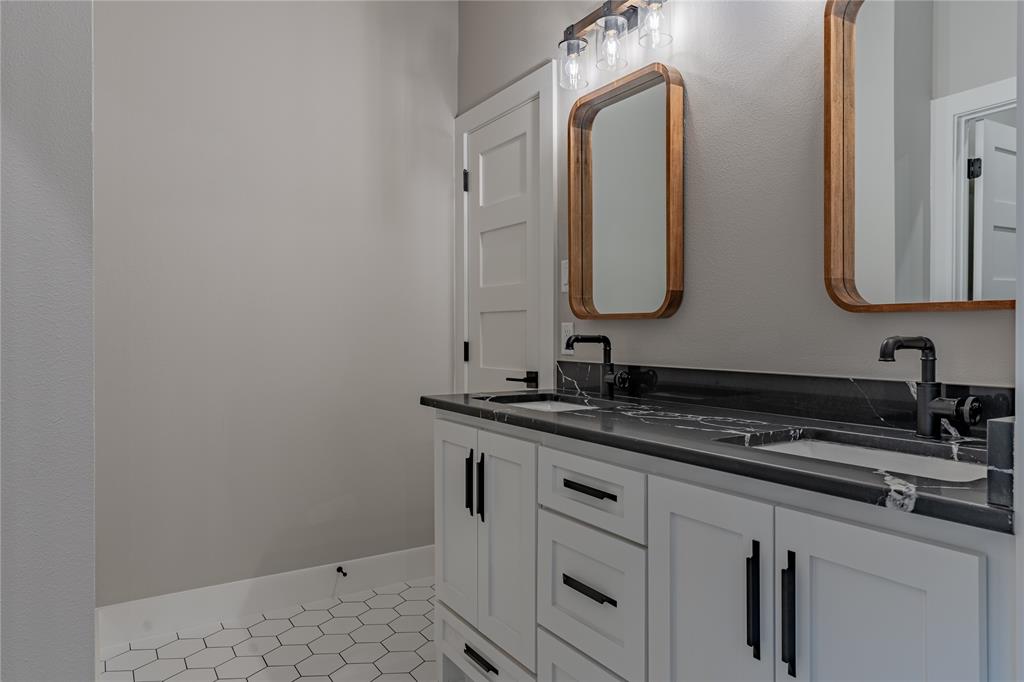 Paradise Bay - Residential