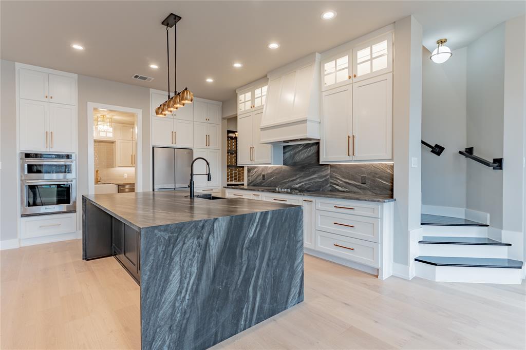 Paradise Bay - Residential