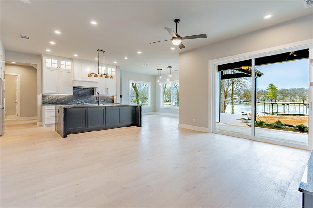 Paradise Bay - Residential