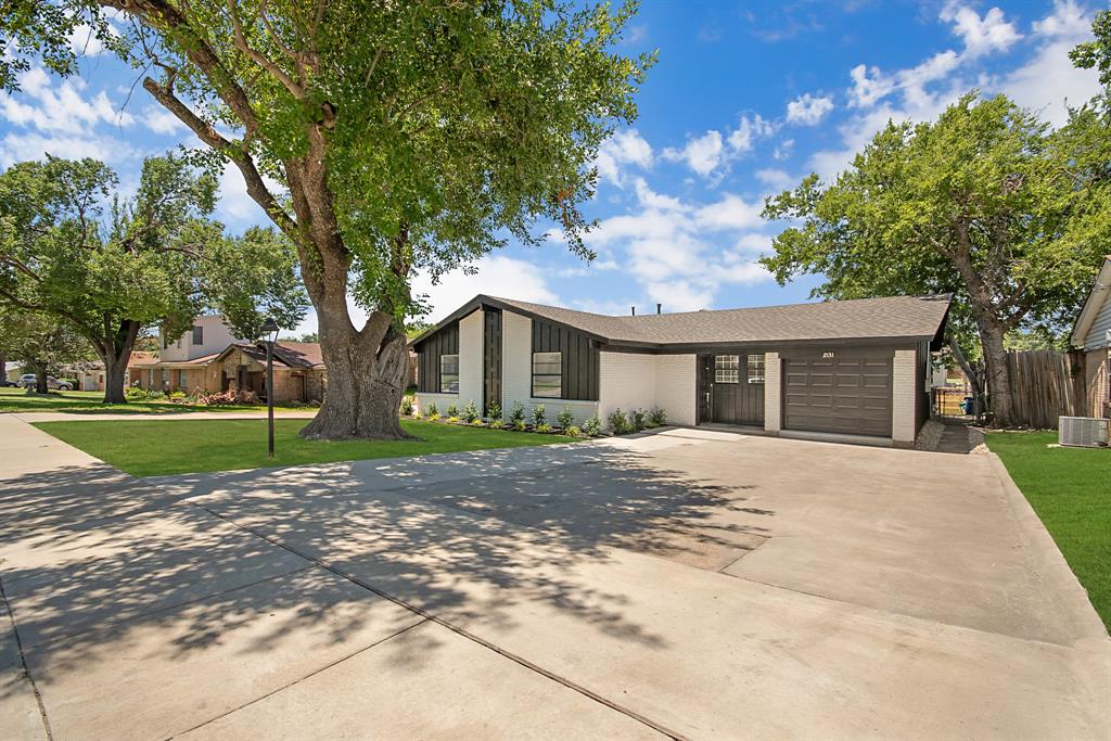 2131 Sequoyah Way