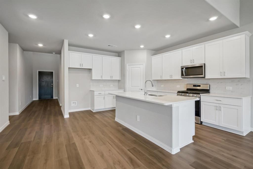 1204 Huntington Drive