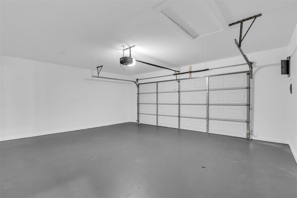 North Lake Estates - Residential Lease