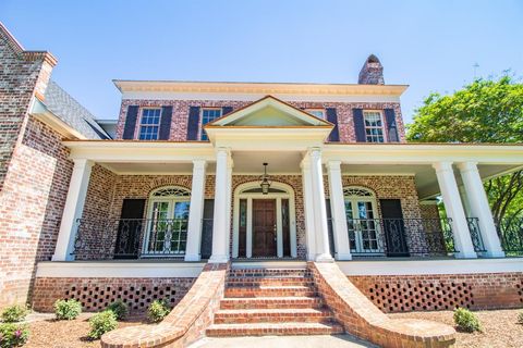 A home in Lindale