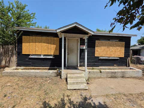 Photo of 1625 E Powell Avenue, Fort Worth, TX 76104 (MLS # 21351541)