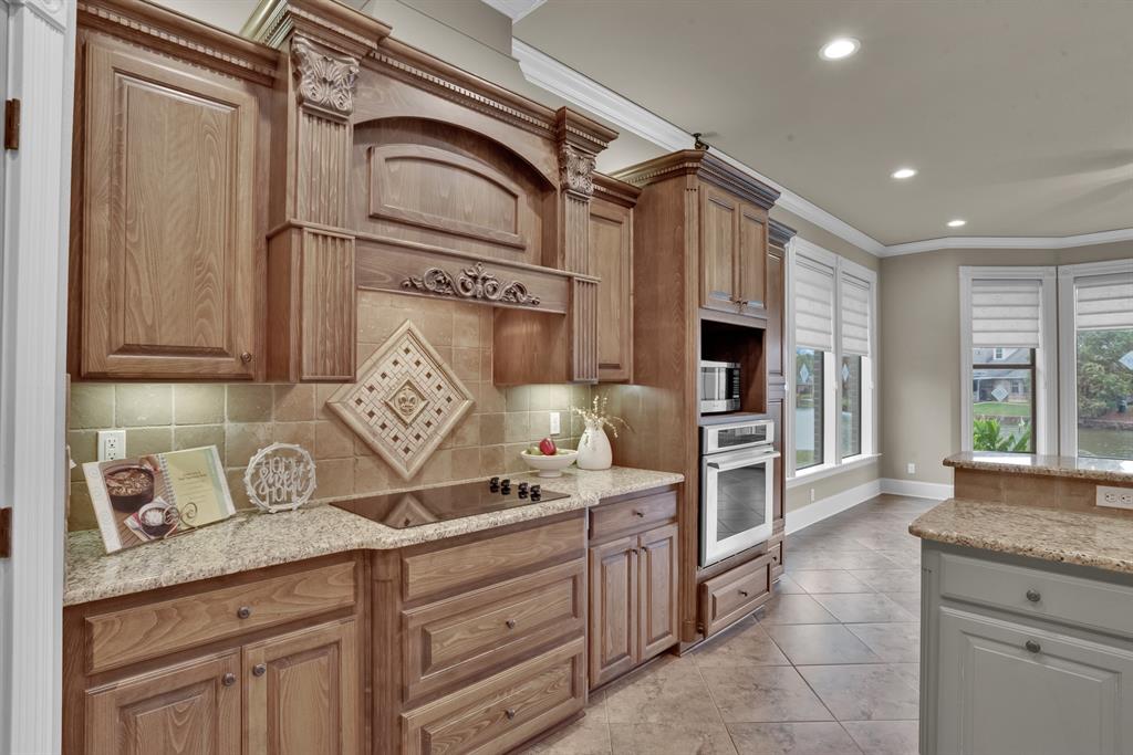 Burgundy Oaks Subn - Residential