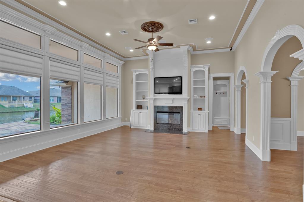 Burgundy Oaks Subn - Residential