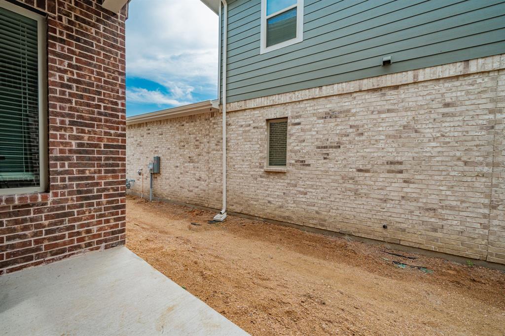 BAYSIDE WEST PH 2 - Residential Lease