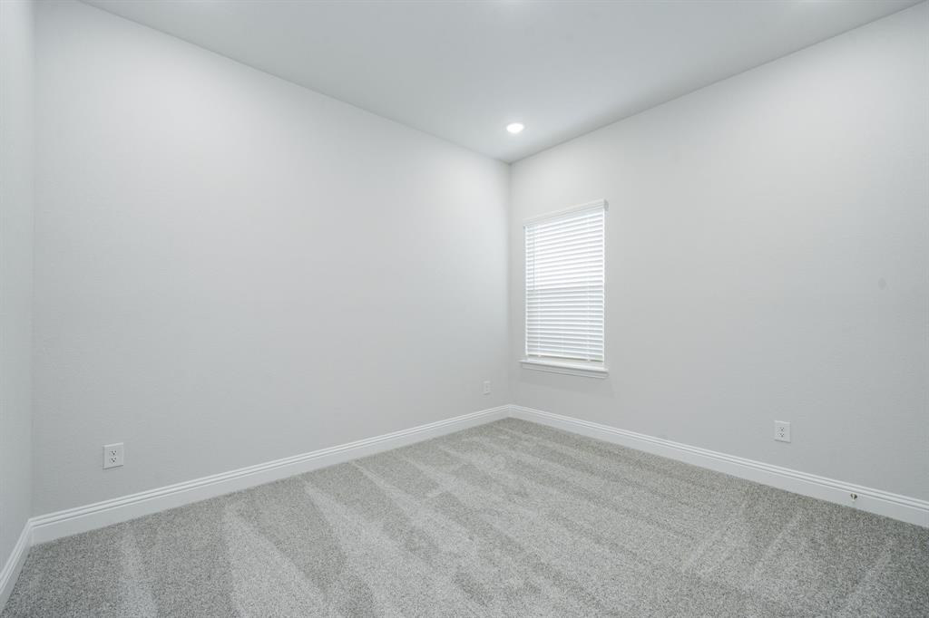 BAYSIDE WEST PH 2 - Residential Lease