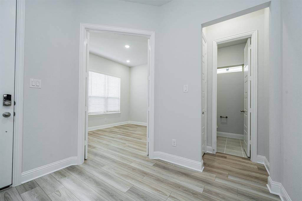 BAYSIDE WEST PH 2 - Residential Lease