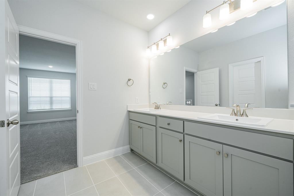 BAYSIDE WEST PH 2 - Residential Lease