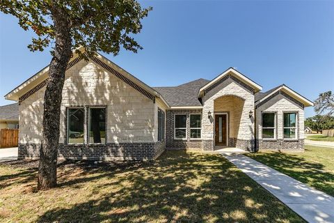 A home in Azle