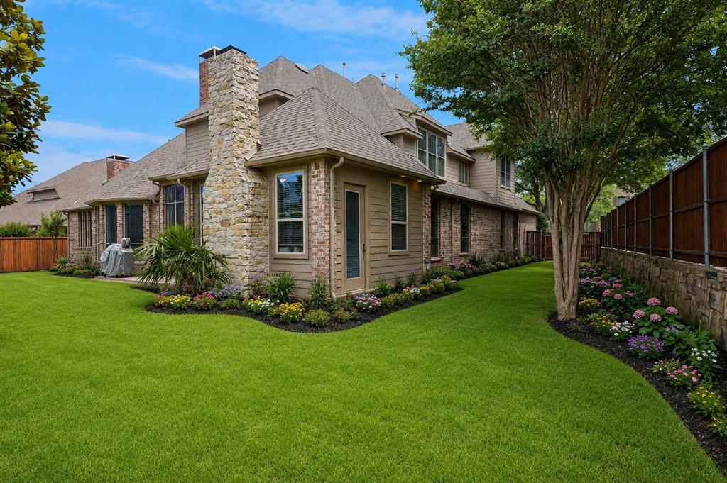 LaCima Manor - Residential