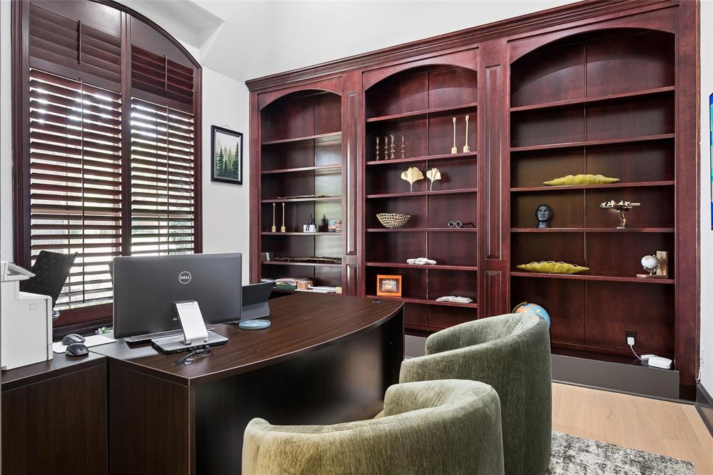 1501 Montclair Circle